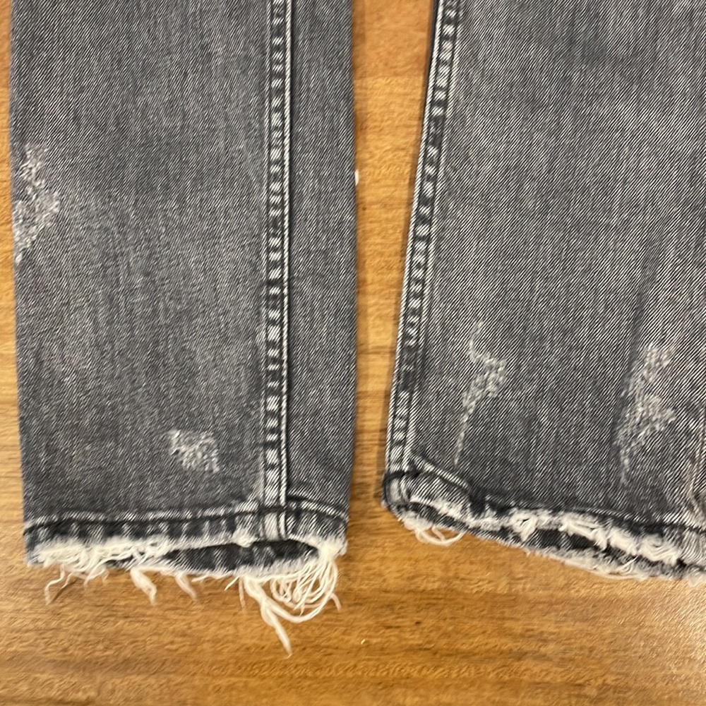 Zara Ripped Jeans 👖 🤍 - Picture 9 of 12